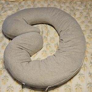 Cozy Gray Maternity Pillow